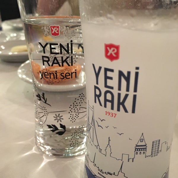 Foto diambil di Beybalık Restaurant &amp; Sazende Fasıl oleh Çağatay B. pada 3/10/2017