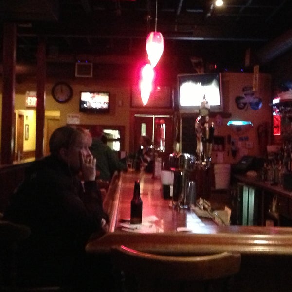 Foto tirada no(a) Costello&#39;s Tavern por John D. em 4/29/2013