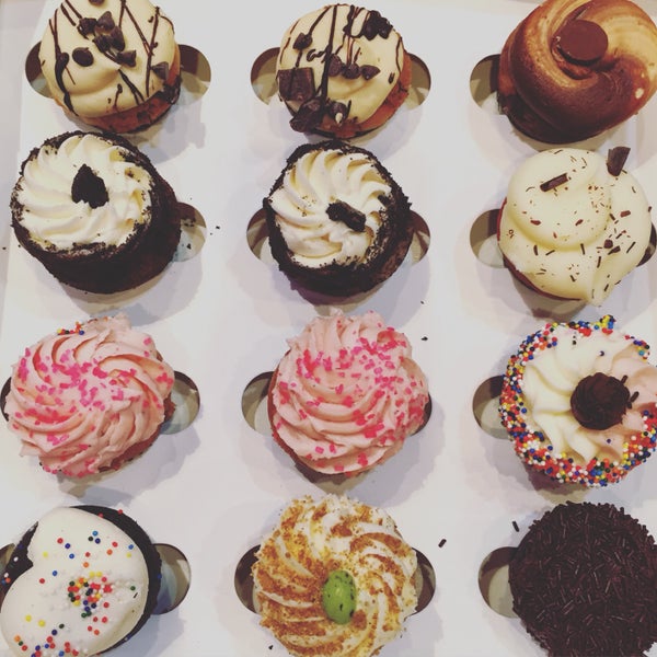 Dollar Minis on Mondays! Get a box of 12 to share with a friend. Banana Split was my favorite.