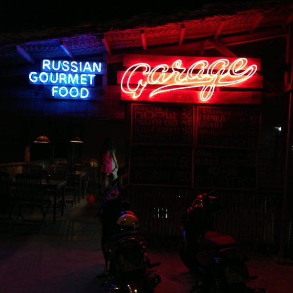 12/24/2012에 Oleg S.님이 Surf-rock-bar Garage에서 찍은 사진