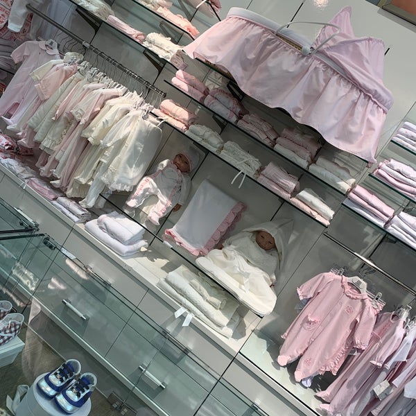 أحمد غالب العيسائي kids store