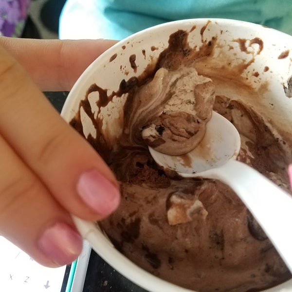 Foto tirada no(a) Larry&#39;s Homemade Ice Cream por Jessica K. em 8/26/2017