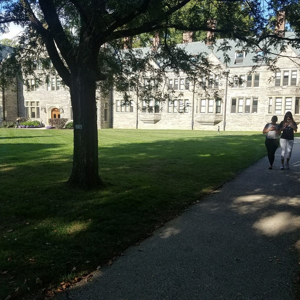 Denbigh Hall Residencia universitaria de estudiantes en Bryn Mawr