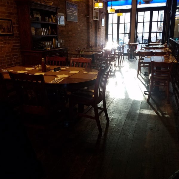 Foto tirada no(a) Bluebell Cafe por Jessica K. em 1/31/2019