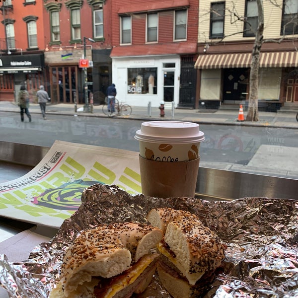 Photo taken at Bagelsmith Bedford by Maria L. on 11/29/2019