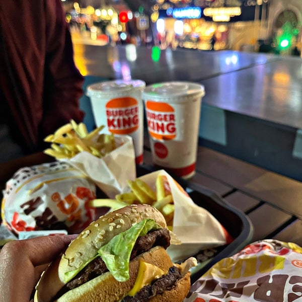 3/25/2023 tarihinde Farnaz Z.ziyaretçi tarafından Burger King'de çekilen fotoğraf
