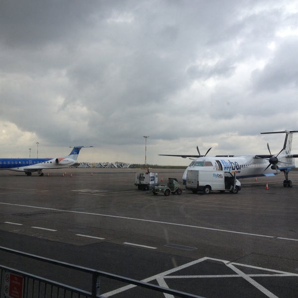 4/19/2013 tarihinde Lawrence S.ziyaretçi tarafından East Midlands Airport (EMA)'de çekilen fotoğraf