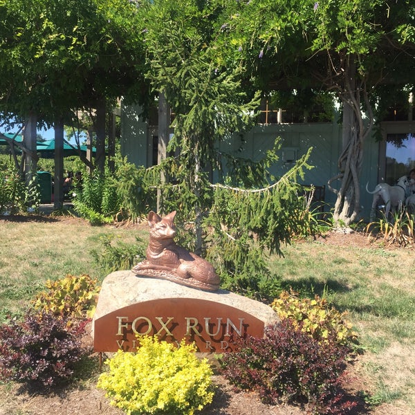 Photo taken at Fox Run Vineyards by Vickie K. on 9/3/2016