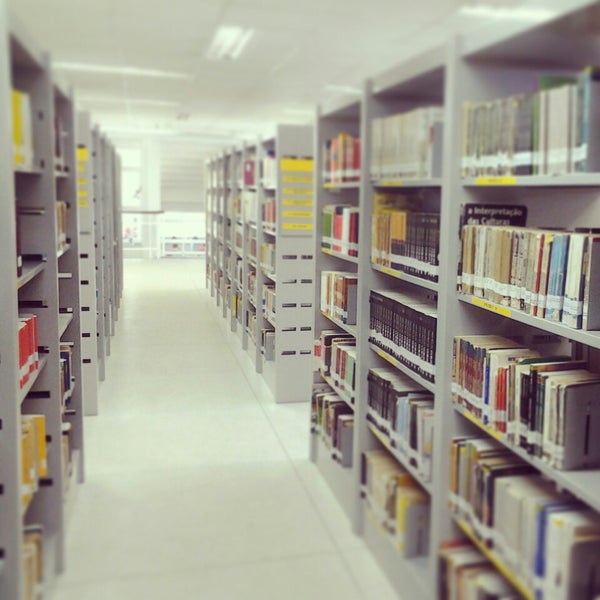Photo taken at BCZM - Biblioteca Central Zila Mamede by Gilberto O. on 6/7/2013
