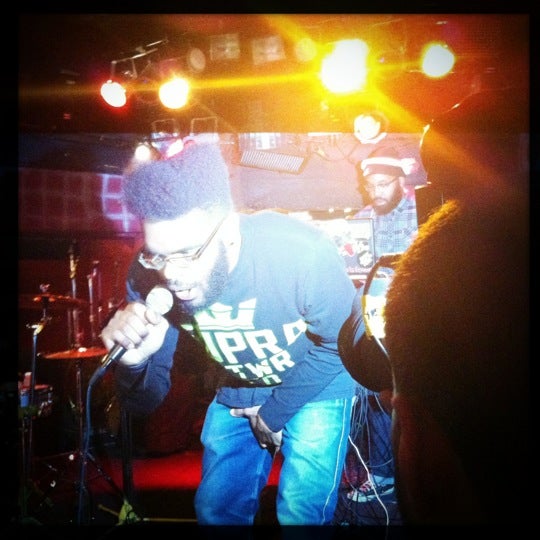 Photo taken at Elbo Room by Janice H. on 11/22/2012