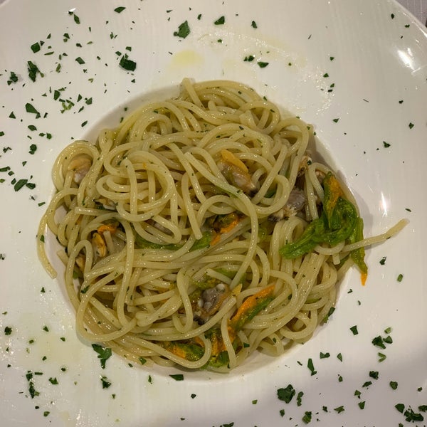 Cute Piedmontese restaurant, loved the spaghetti with clams!
