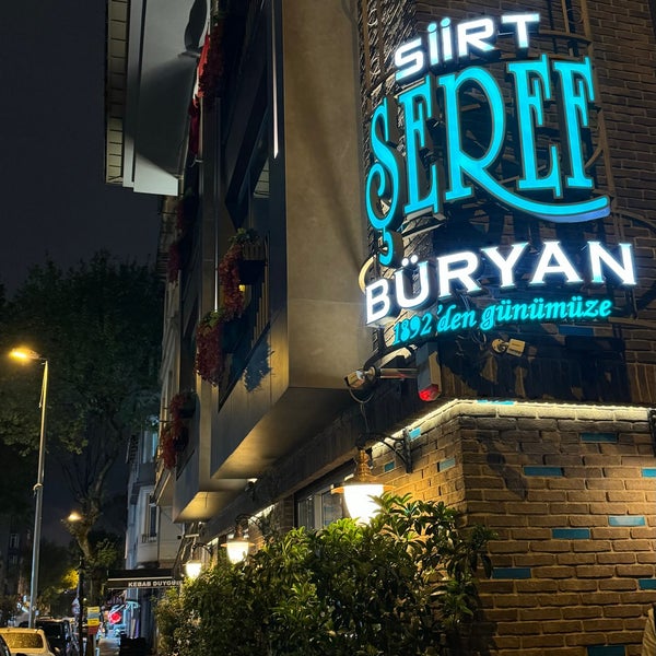 Foto tomada en Siirt Şeref Büryan Kebap Salonu  por Mohammed R. el 4/19/2024