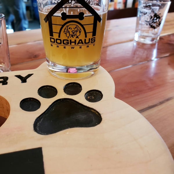 10/13/2018에 Voltron W.님이 Doghaus Brewery에서 찍은 사진