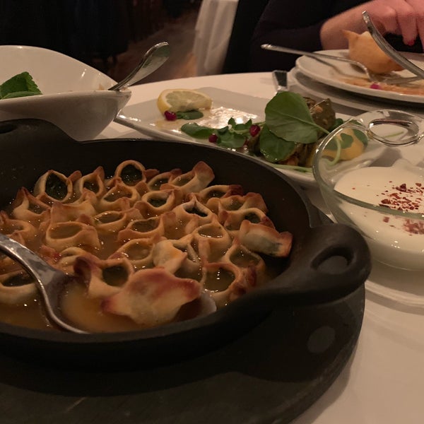 3/23/2019 tarihinde Nico P.ziyaretçi tarafından Almayass Restaurant NYC'de çekilen fotoğraf