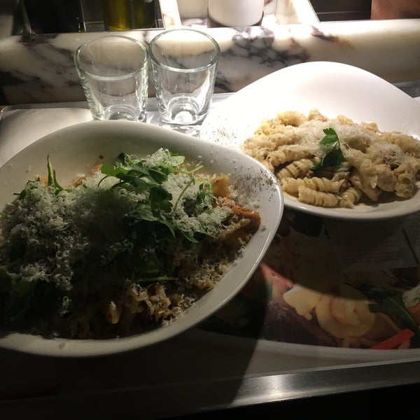 Photo taken at Vapiano by Diana🐰 T. on 12/8/2016