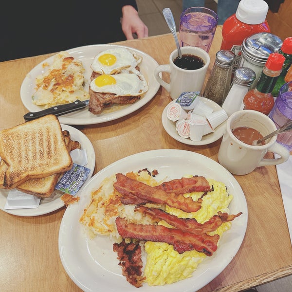 Photo taken at Westway Diner by Lipstouched on 11/24/2022