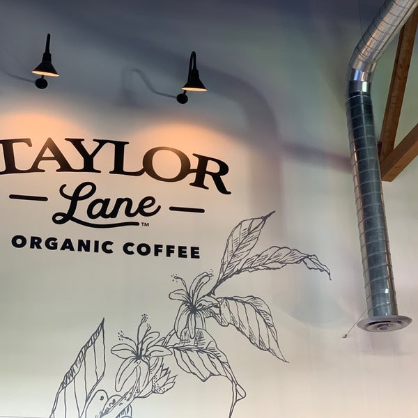 รูปภาพถ่ายที่ Taylor Maid Farms Organic Coffee โดย Peyton H. เมื่อ 6/23/2019