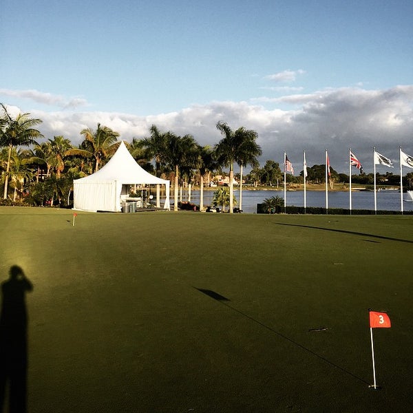 2/21/2015에 Justin S.님이 PGA NATIONAL에서 찍은 사진