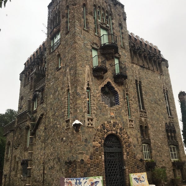 Casa Figueres- Gaudí building continued by Domenech Sugranyes (Martí I, last catalan king)