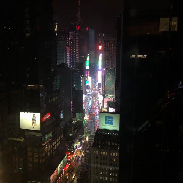 Foto diambil di Novotel New York Times Square oleh Gennady pada 9/10/2018