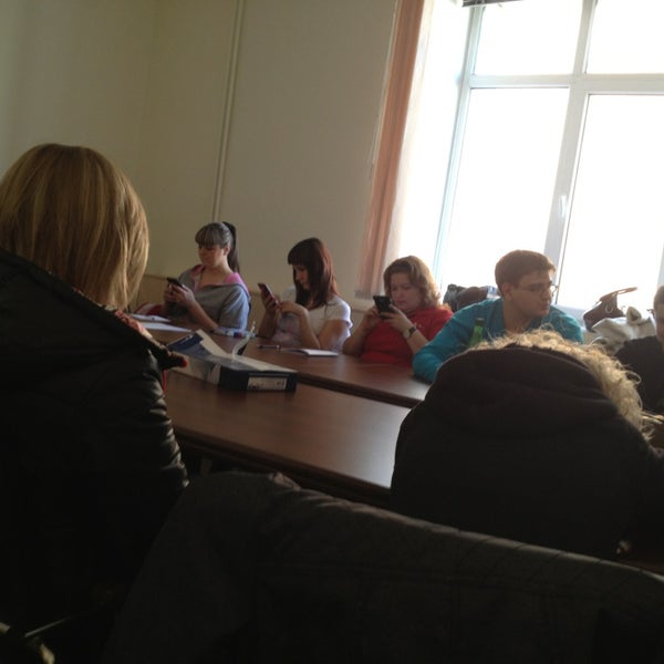 Конференц зал d1 патриот. Офис мтс. Библиотека будущего. Как подключить конференц связь на мтс. Высоцкий конференц зал екатеринбург.