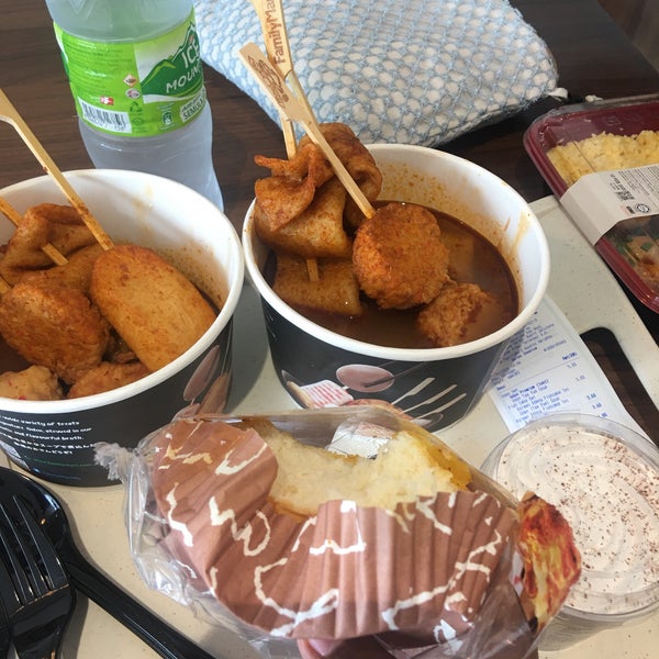 Familymart Tebrau Taman Austin Heights