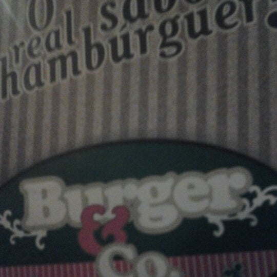 2/25/2013에 Paula B.님이 Hamburgueria Burger &amp; Co.에서 찍은 사진