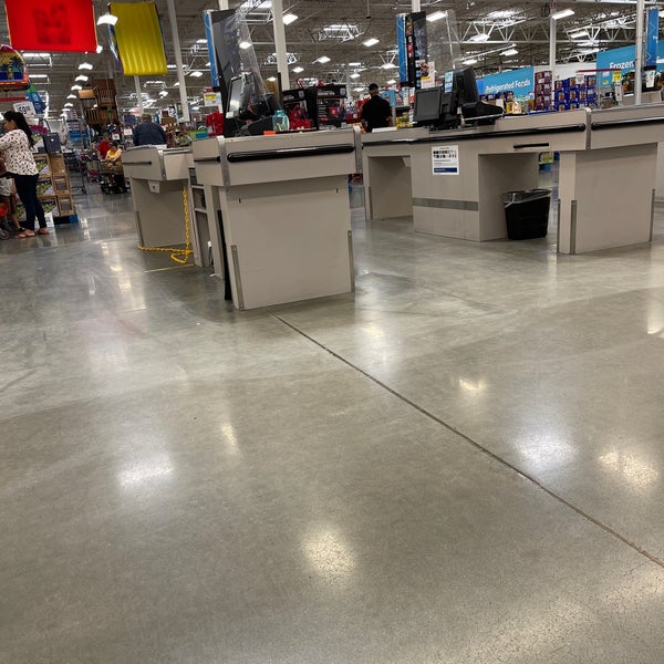 Sam's Club Omaha'da Depo veya Toptan Satış Mağazası