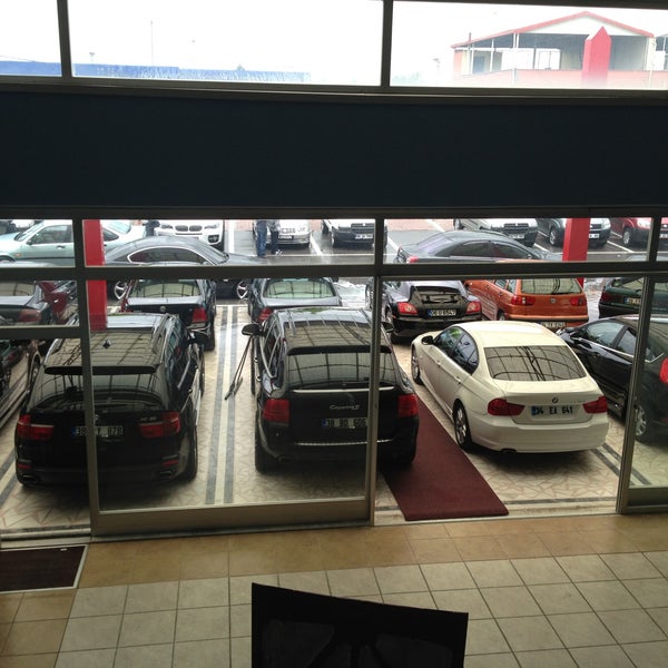 photos at canhan auto