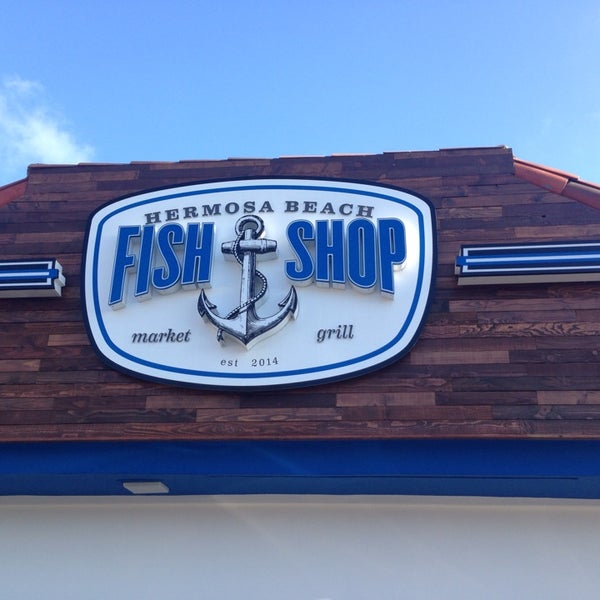Foto tirada no(a) Hermosa Beach Fish Shop por Mary T. em 9/22/2014