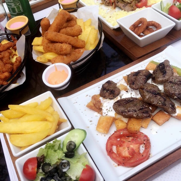 Das Foto wurde bei Matranç Cafe ve Restaurant von Mohammed A. am 8/31/2019 aufgenommen