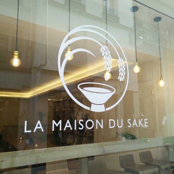 Photo taken at La Maison du Saké by Paul L. on 5/25/2016