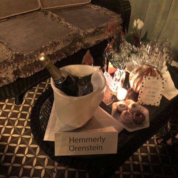 Das Foto wurde bei The Bowery Hotel von NHH am 11/10/2018 aufgenommen