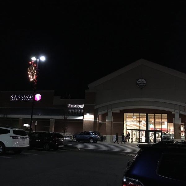 Photos at Safeway 24 tips from 1217 visitors
