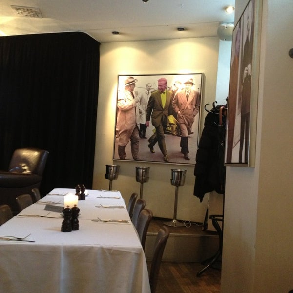 Das Foto wurde bei Dag H Cafe &amp; Restaurant von Birgitte K. am 2/5/2013 aufgenommen