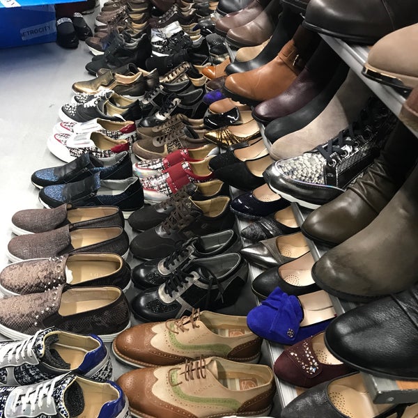 Tandy shoes shop