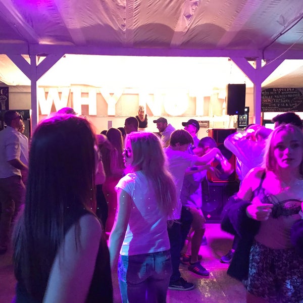 Евпатория бары. Порто бар кошкино. Колибри евпатория. Кафе бистро евпатория фрунзе. Пиворотти севастополь.