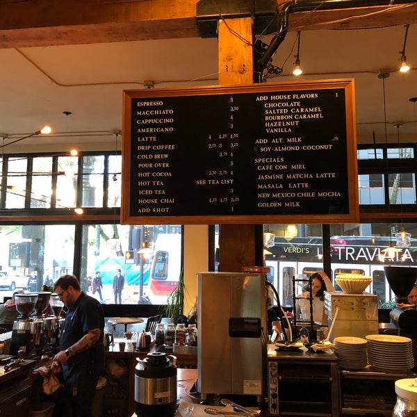 10/7/2018 tarihinde Lane R.ziyaretçi tarafından Case Study Coffee'de çekilen fotoğraf