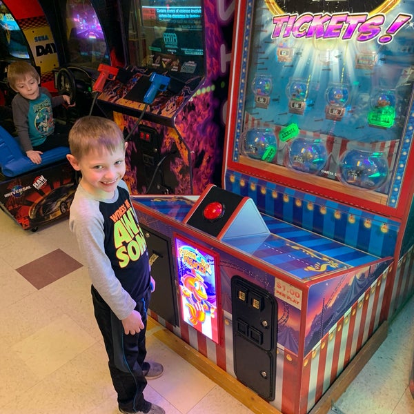 MacArthur Skating Rink Skating Rink