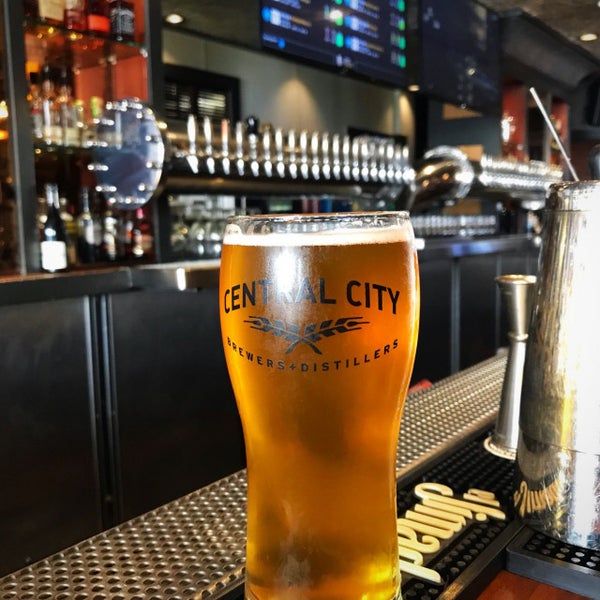 Снимок сделан в Central City Brew Pub пользователем Danny H. 9/4/2017