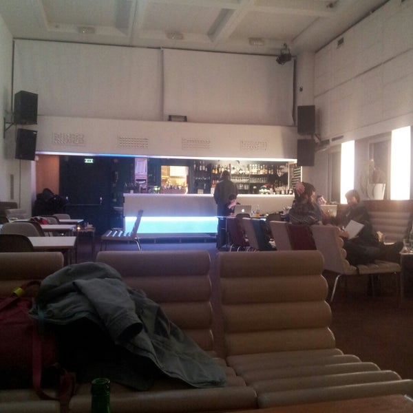 11/25/2014にAnica S.がLandmark Bar &amp; Kaféで撮った写真