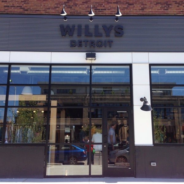 6/14/2014にWattsbulbがWillys Detroitで撮った写真