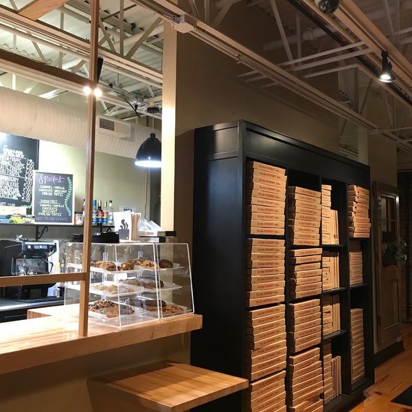 Sweetwater Gourmet Deli & Bar Pizzeria