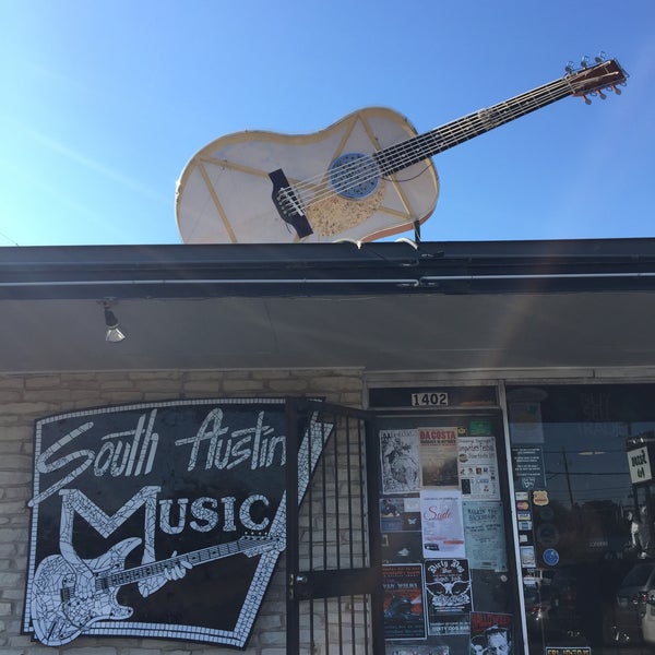 Photo taken at South Austin Music by Paul D. on 10/17/2015