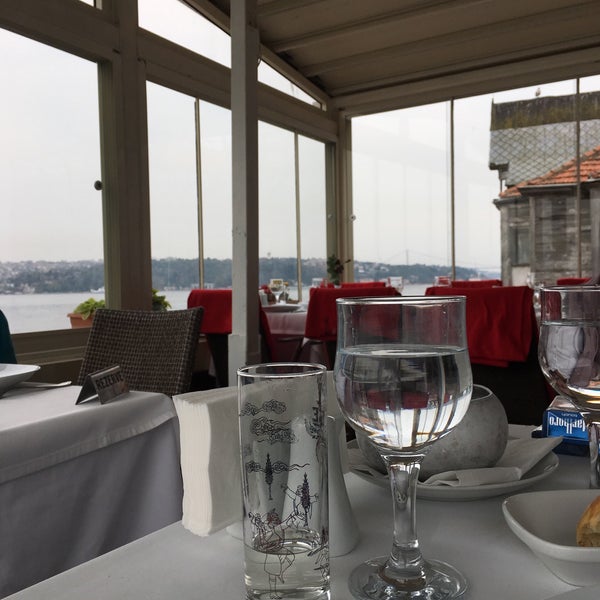 Foto scattata a İskele Restaurant da Samet il 4/11/2018
