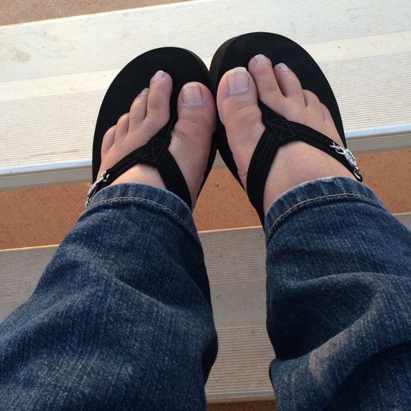 Asian Toes