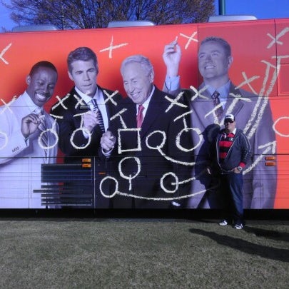 Снимок сделан в ESPN College GameDay пользователем Billy G. 12/1/2012