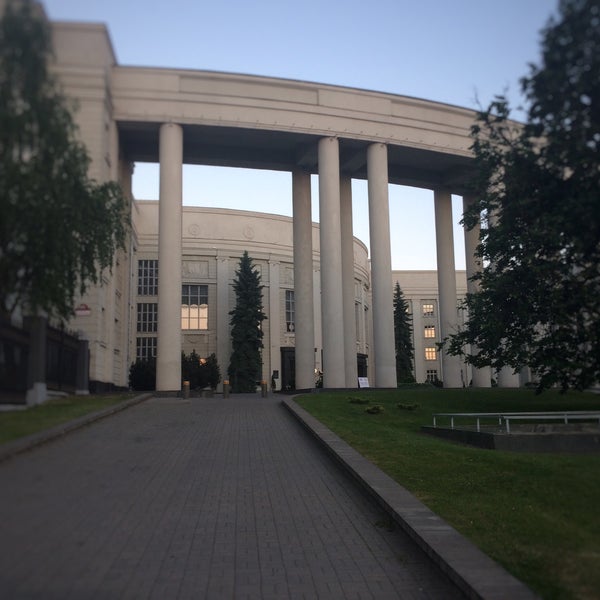 Академия наук беларуси сайт. Минск главное здание академии наук. Минск главное здание академии наук. Национальная академия наук таджикистана. Нан беларуси.