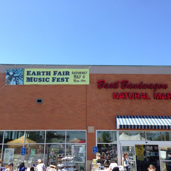 Basil Bandwagon Grocery Store