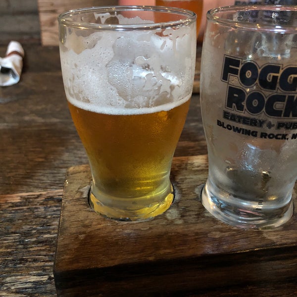 Photo taken at Foggy Rock Eatery &amp; Pub by Jake K. on 6/19/2018